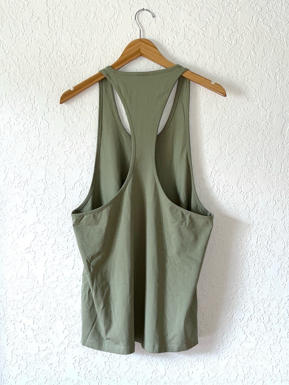 Gymshark Muscle Tank NWOT - Picture 2 of 4